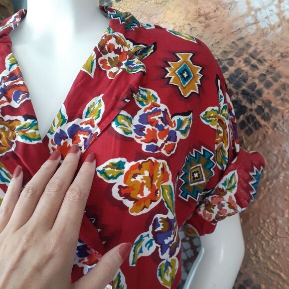 Vintage Chaus Red Short Sleeve Button Down With Southwestern Abstract Print - Picture 6 of 11